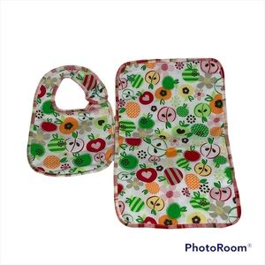 Thirty-one NWT apple blossom Bib and burp cloth set